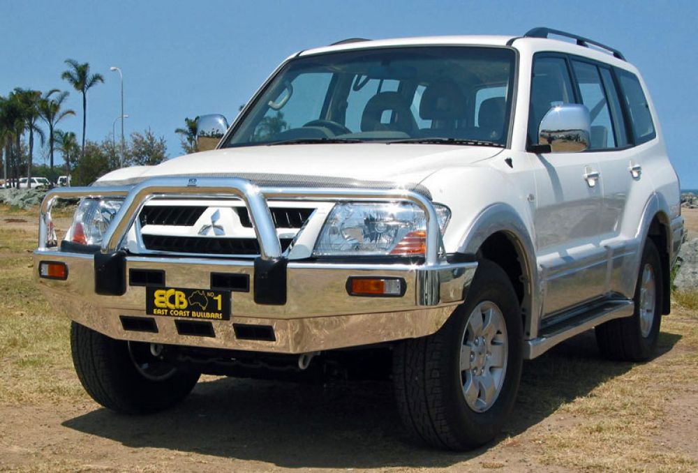 2004 mitsubishi pajero bullbar